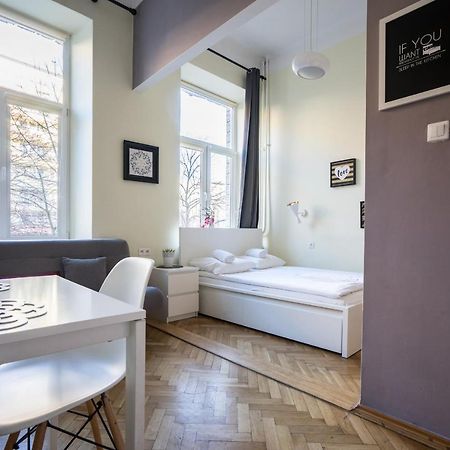 Elegant Apartment Copernicus Варшава Екстер'єр фото