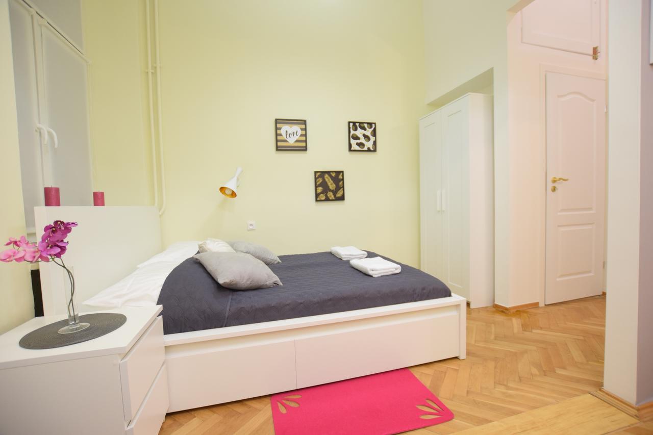 Elegant Apartment Copernicus Варшава Екстер'єр фото