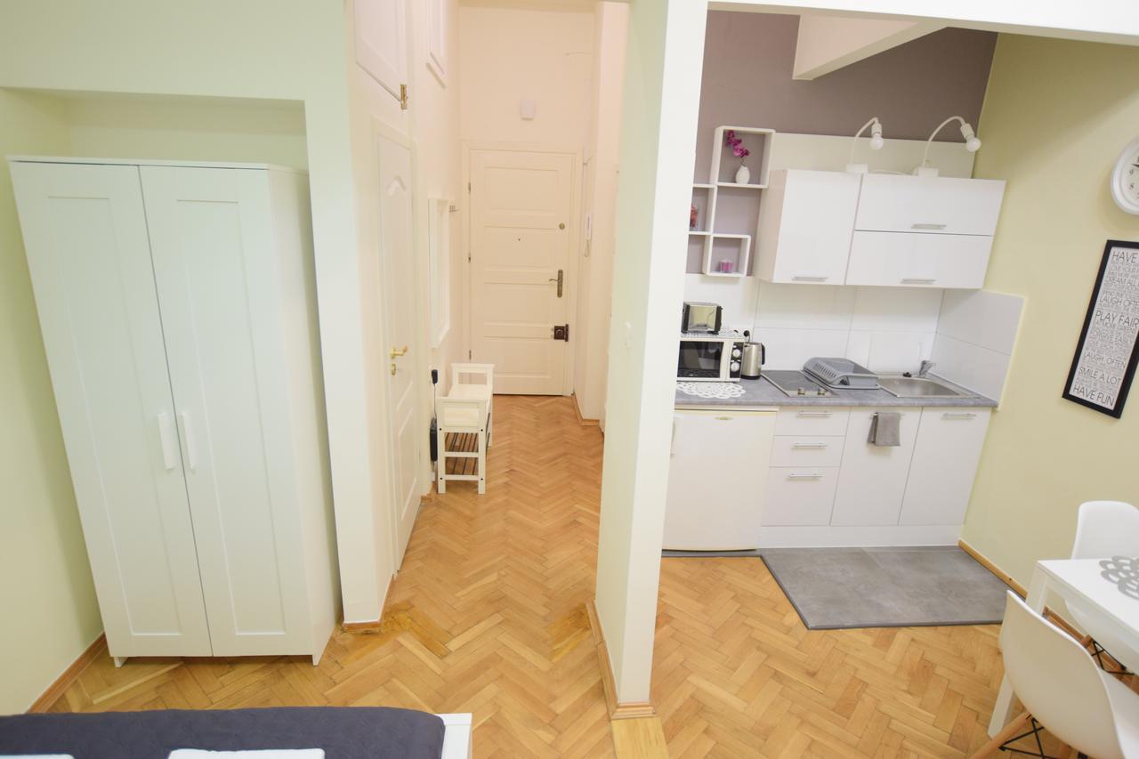 Elegant Apartment Copernicus Варшава Екстер'єр фото