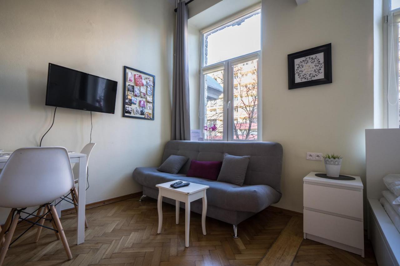 Elegant Apartment Copernicus Варшава Екстер'єр фото